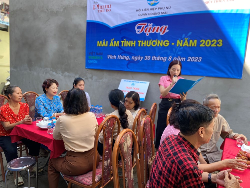 Báo Phụ nữ Thủ đô: Hỗ trợ hội viên phụ nữ khó khăn quận Hoàng Mai xây, sửa mái ấm - ảnh 1