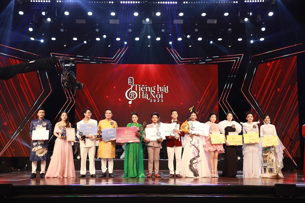 Nhiều giọng ca tài năng, xúc cảm trong đêm chung kết cuộc thi “Tiếng hát Hà Nội” năm 2023 - ảnh 4