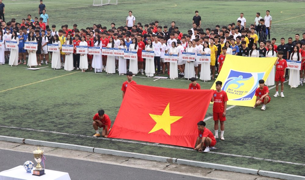 Khai mạc giải bóng đá THPT Hà Nội - An ninh Thủ đô 2023 - ảnh 1