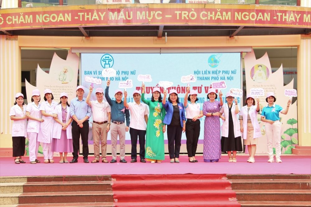 Tư vấn, tầm soát ung thư vú, ung thư cổ tử cung cho phụ nữ huyện Thanh Trì, Ba Vì - ảnh 4