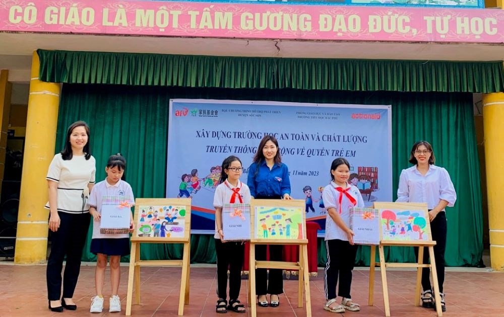 Truyền thông về quyền trẻ em cho hơn 2.000 học sinh tại huyện Sóc Sơn  - ảnh 1