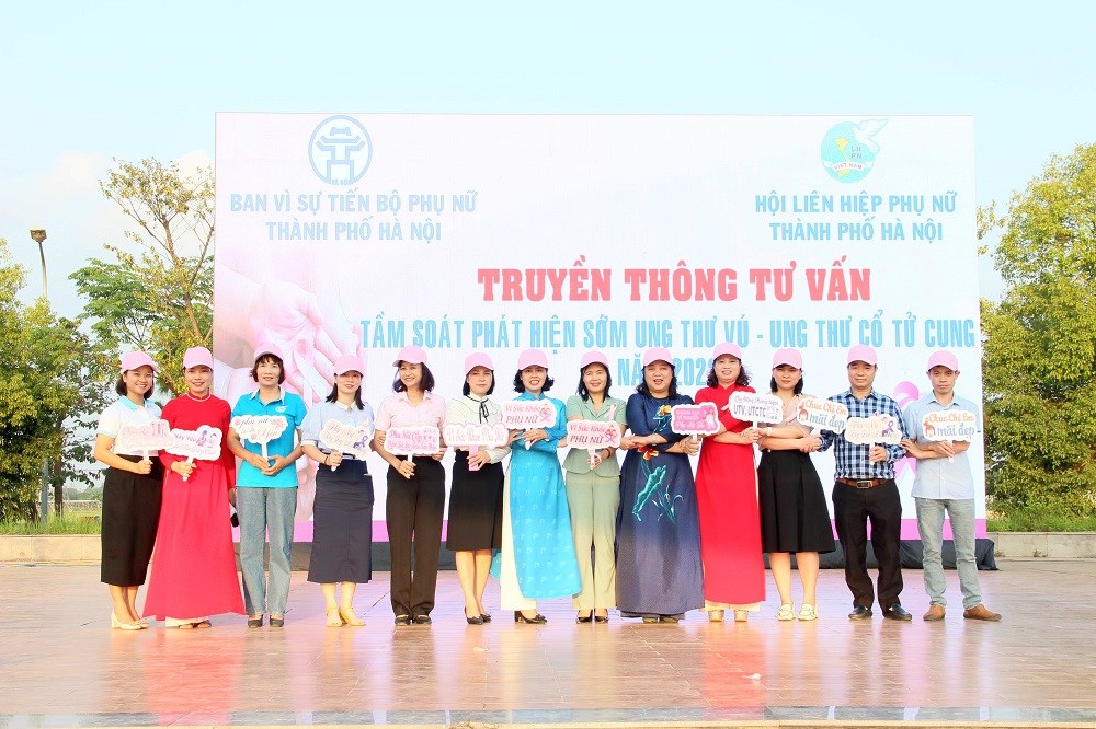 Tiếp tục tư vấn, tầm soát ung thư vú, ung thư cổ tử cung cho phụ nữ huyện Thanh Oai - ảnh 5