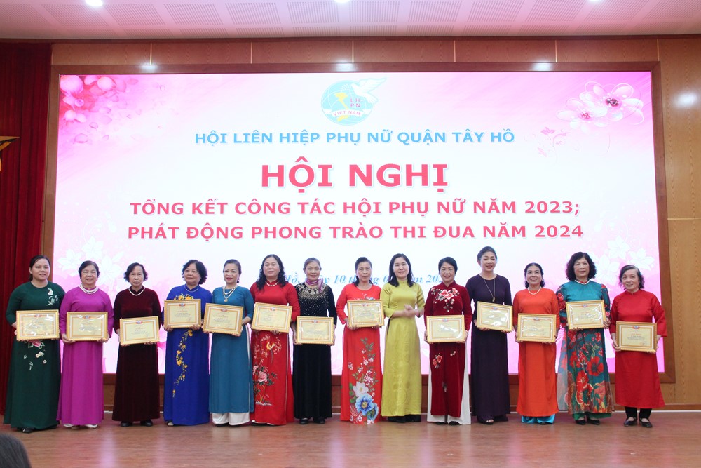 Hội LHPN quận Tây Hồ: Hoàn thành xuất sắc nhiệm vụ, hoạt động Hội trong năm 2023 - ảnh 5