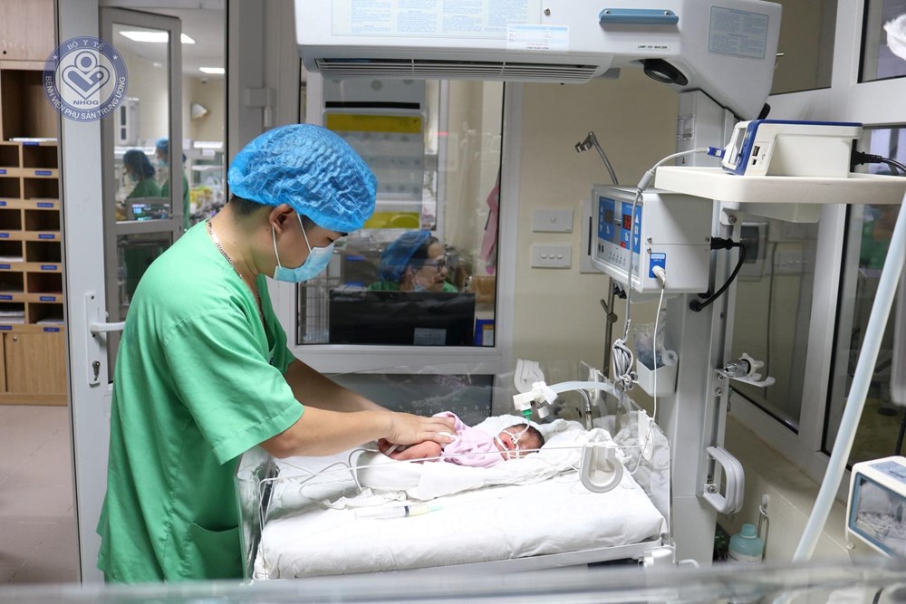 2 lần vỡ tử cung, sản phụ ở Thái Bình vẫn may mắn sinh con khỏe mạnh - ảnh 1