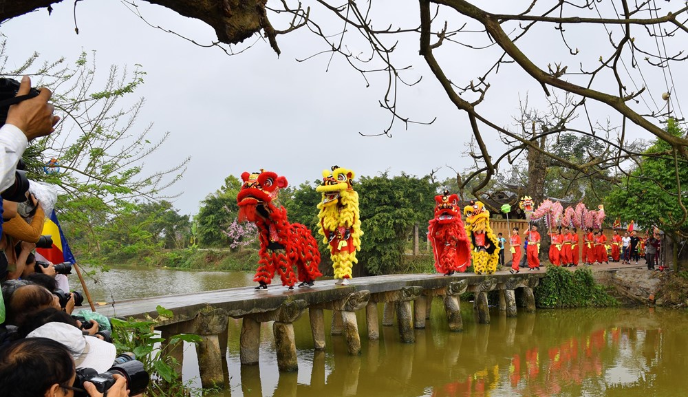 Nét cổ kính làng Nôm - ảnh 2