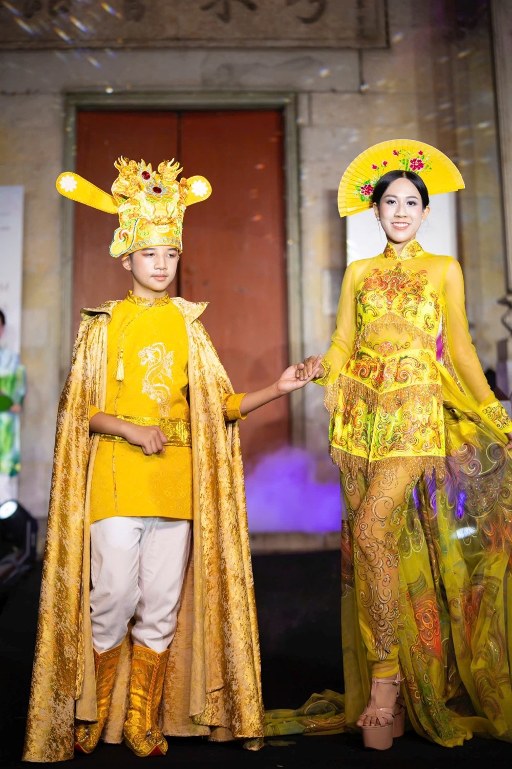 Ấn tượng bộ sưu tập “Nét xưa” trong fashion show “Sắc màu di sản” - ảnh 3