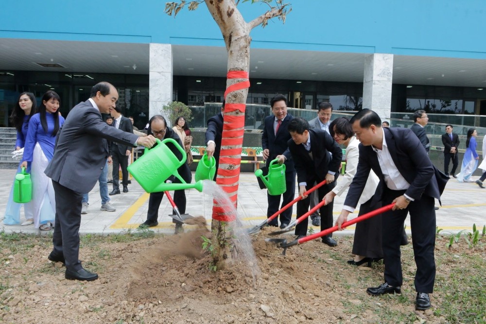 Ngành Y tế Hà Nội phát động Tết trồng cây 2025: Hành động nhỏ, ý nghĩa lớn - ảnh 3