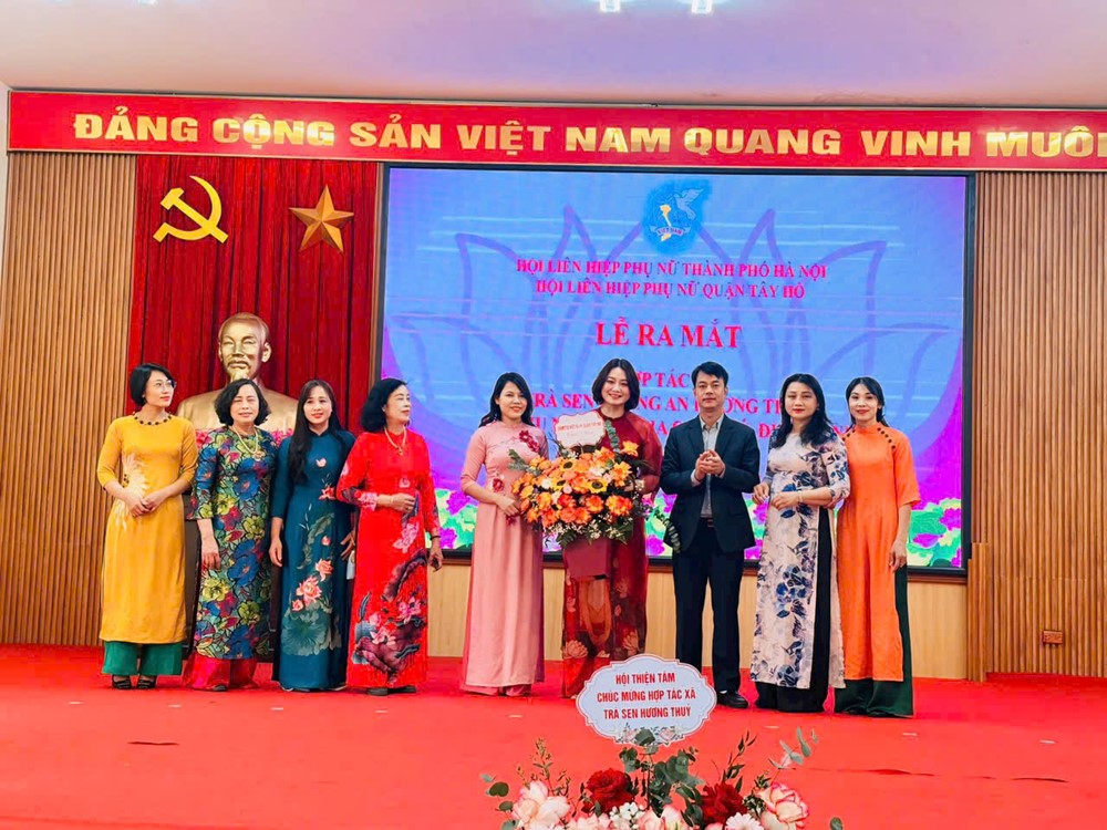 Ra mắt HTX Trà sen Quảng An Hương Thủy - Bảo tồn nghề truyền thống, nâng tầm di sản Trà sen Tây Hồ - ảnh 3