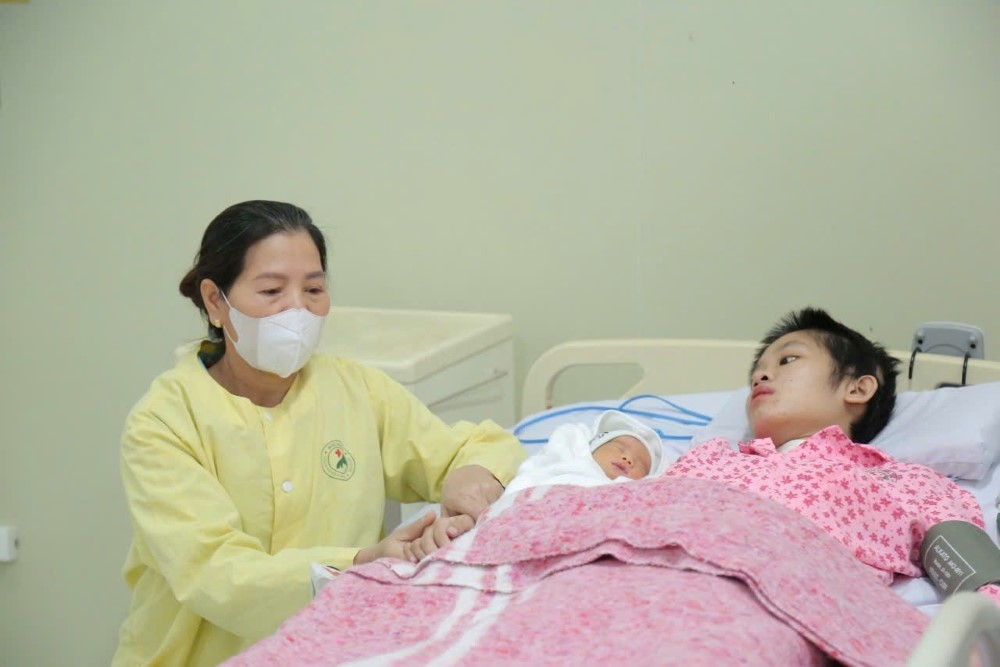 Kỳ tích 70 ngày vượt qua “cửa tử” của sản phụ chấn thương sọ não do tai nạn giao thông - ảnh 1