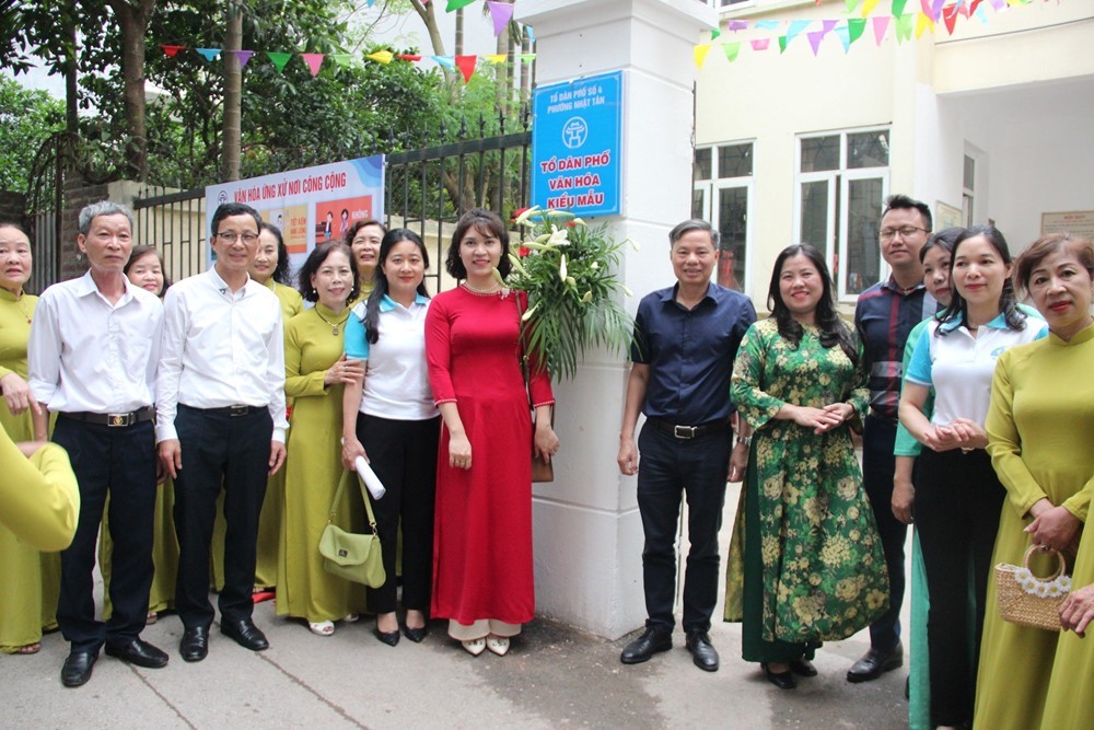 Phụ nữ Tây Hồ lan tỏa văn hóa ứng xử đẹp nơi công cộng - ảnh 3