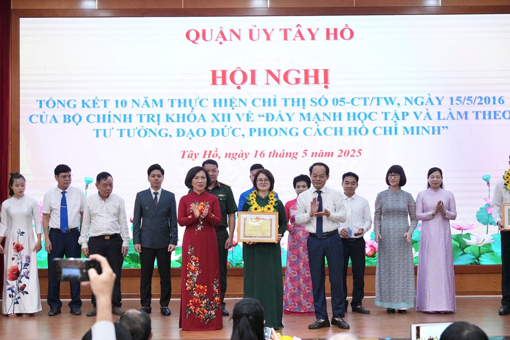 Quận Tây Hồ: Lan tỏa sâu rộng việc học tập và làm theo tư tưởng, đạo đức, phong cách Hồ Chí Minh - ảnh 3
