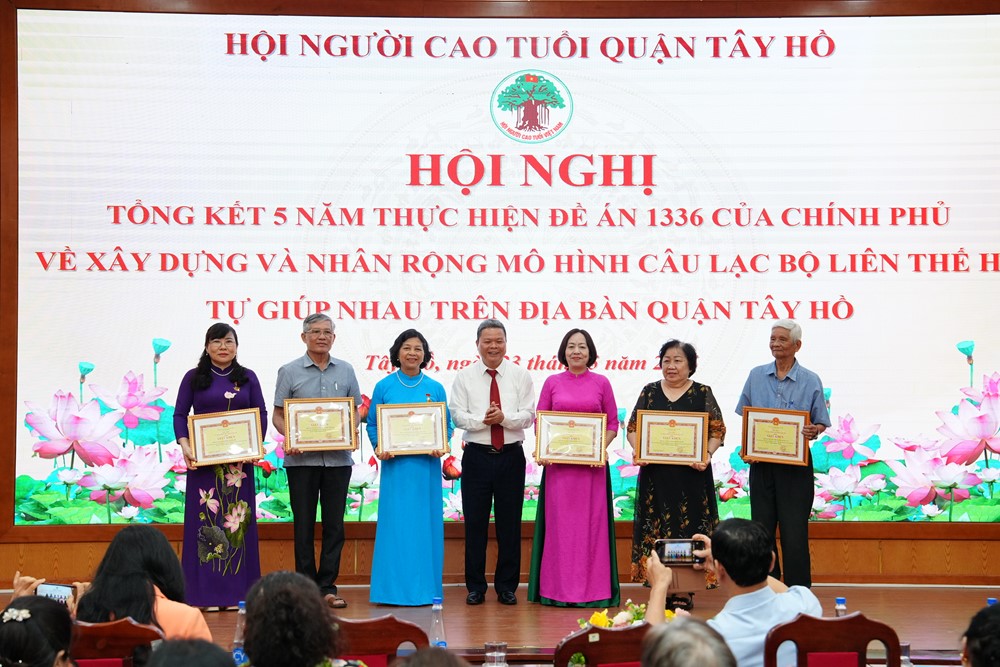 Mô hình CLB Liên thế hệ Tự giúp nhau: Thành quả bền vững từ sự gắn kết cộng đồng tại quận Tây Hồ - ảnh 5