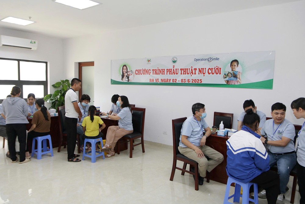 Bệnh viện Việt Nam - Cu Ba và hành trình đem lại nụ cười cho 60 trẻ em - ảnh 1