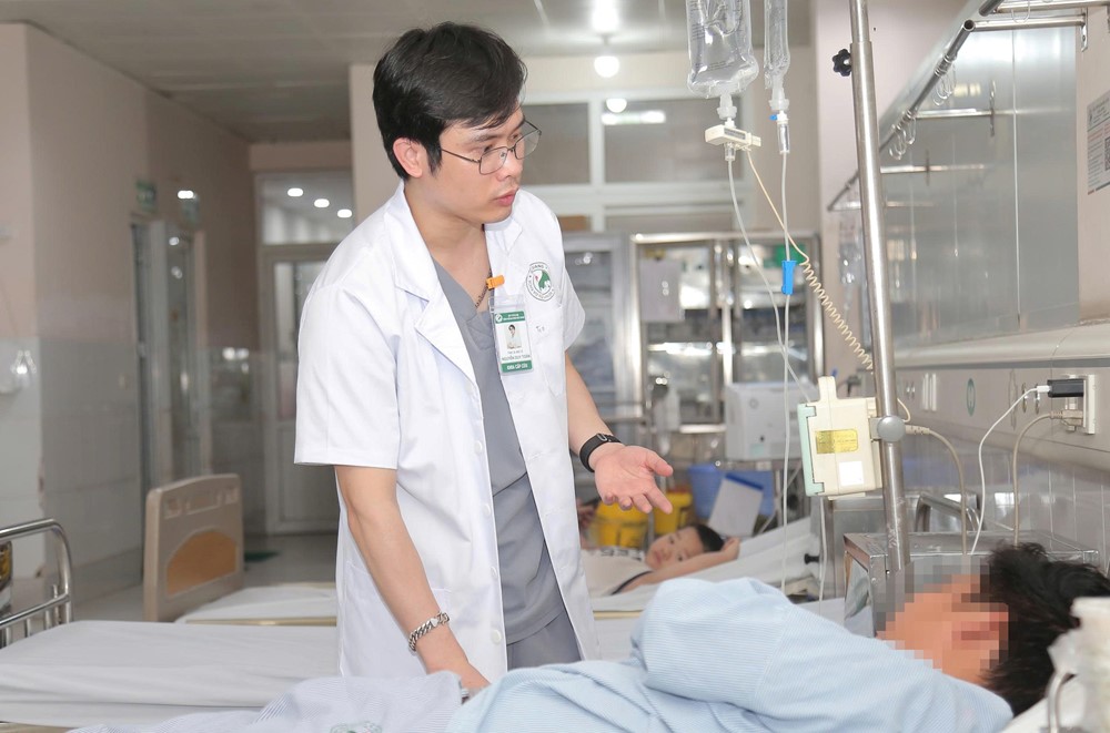Cấp cứu thành công nam thanh niên bị suy thận cấp do say nóng - ảnh 1