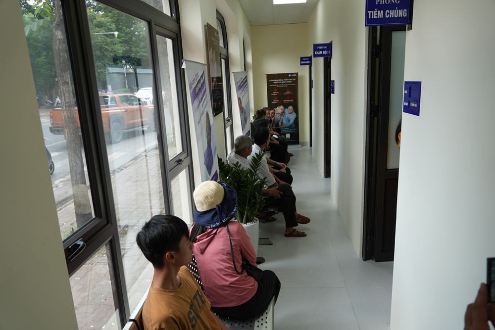 Bệnh viện Hữu Nghị khai trương Phòng khám chữa bệnh theo yêu cầu: Nâng tầm chất lượng chăm sóc sức khỏe cộng đồng - ảnh 2