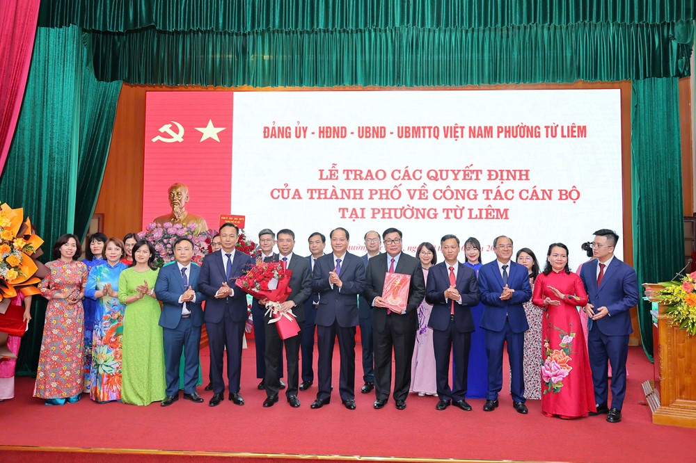 Phường Từ Liêm đi vào hoạt động: Nâng cao hiệu quả quản lý, phục vụ nhân dân - ảnh 4