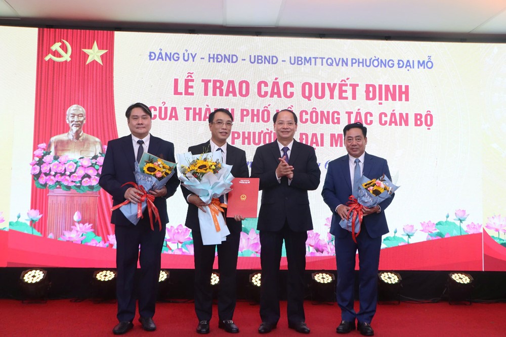 Phường Đại Mỗ công bố quyết định công tác cán bộ, tập trung 3 hướng trọng tâm phát triển đô thị - ảnh 6