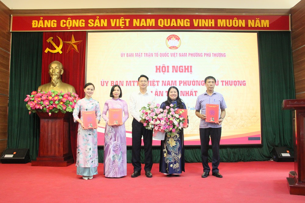 Hội nghị lần thứ Nhất UB MTTQ Việt Nam phường Phú Thượng: Kiện toàn bộ máy, sẵn sàng nhiệm vụ mới - ảnh 2