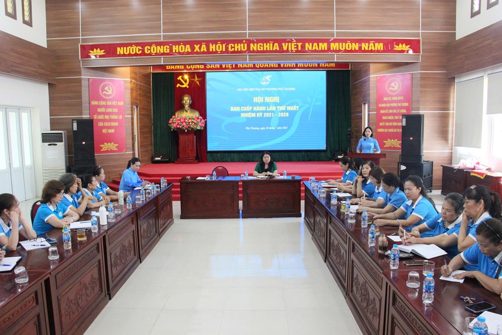 Hội LHPN Phường Phú Thượng khởi động nhiệm kỳ mới với hội nghị BCH lần thứ nhất - ảnh 1