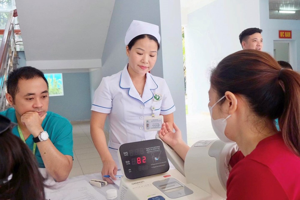 Bệnh viện Phụ sản Hà Nội: Nghĩa tình từ hậu phương đến nơi đầu sóng - ảnh 11