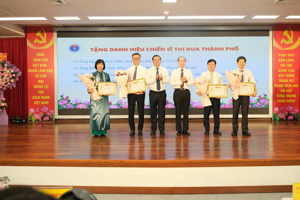 Ngành Y tế Hà Nội: Thi đua sáng tạo, hiệu quả, hướng tới sự hài lòng của người dân - ảnh 2