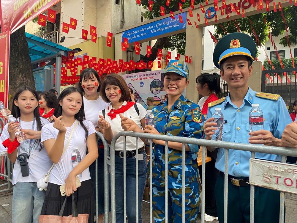 Sư đoàn Phòng không 361: Tiếp sức người dân, lan tỏa tinh thần “Quân - Dân đồng lòng” - ảnh 8