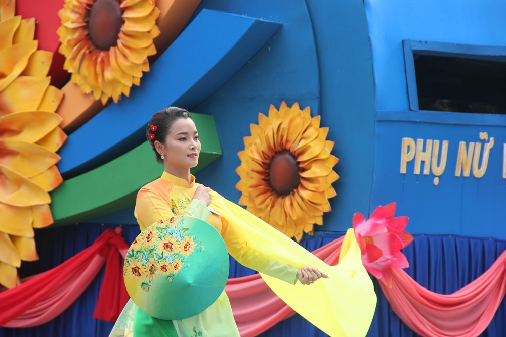Ấn tượng gương mặt rạng rỡ, thần thái của các “bóng hồng” tại Lễ Tổng duyệt diễu binh - ảnh 22