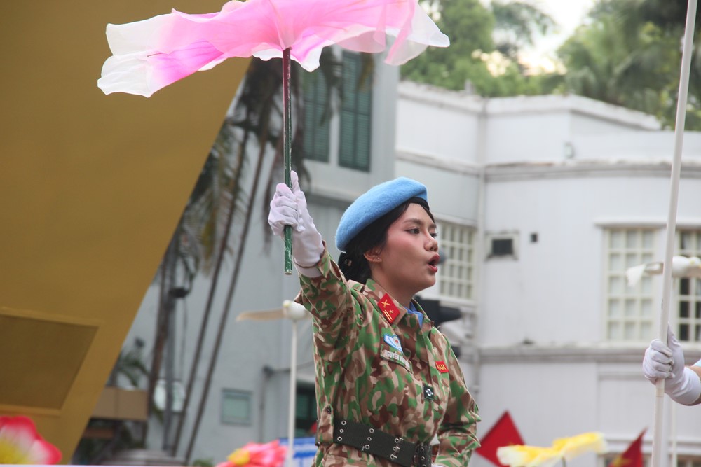 Ấn tượng gương mặt rạng rỡ, thần thái của các “bóng hồng” tại Lễ Tổng duyệt diễu binh - ảnh 27