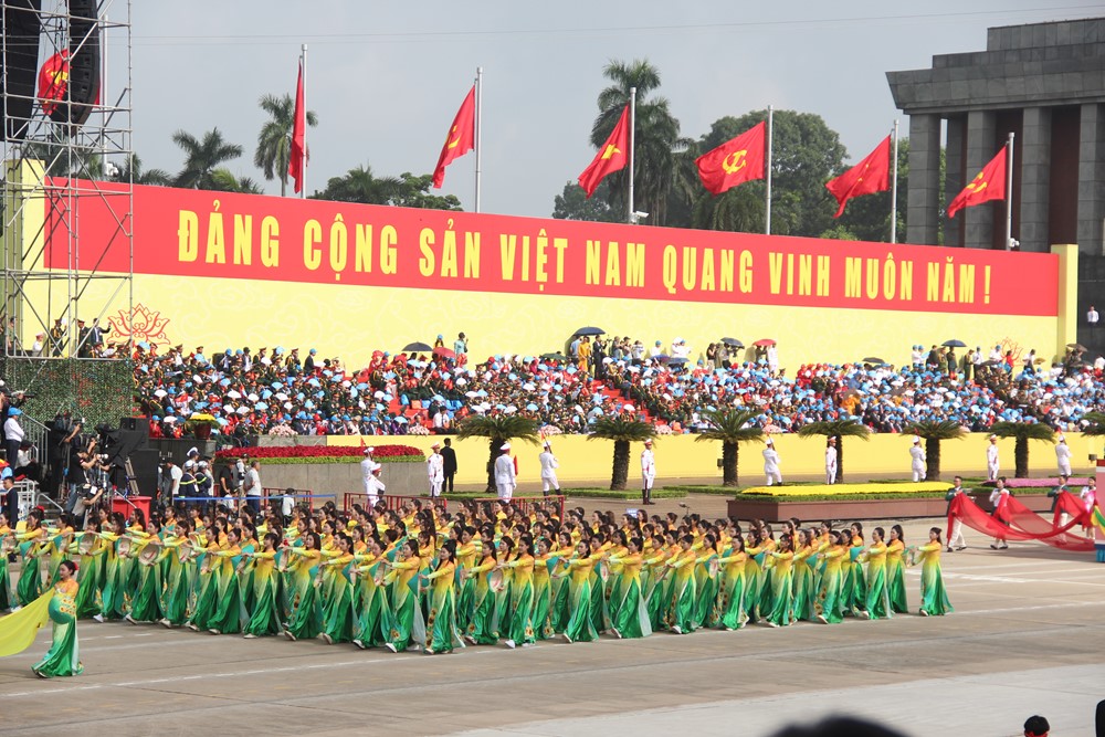 Phụ nữ Việt Nam duyên dáng tại Lễ diễu binh, diễu hành kỷ niệm 80 năm Quốc khánh - ảnh 3