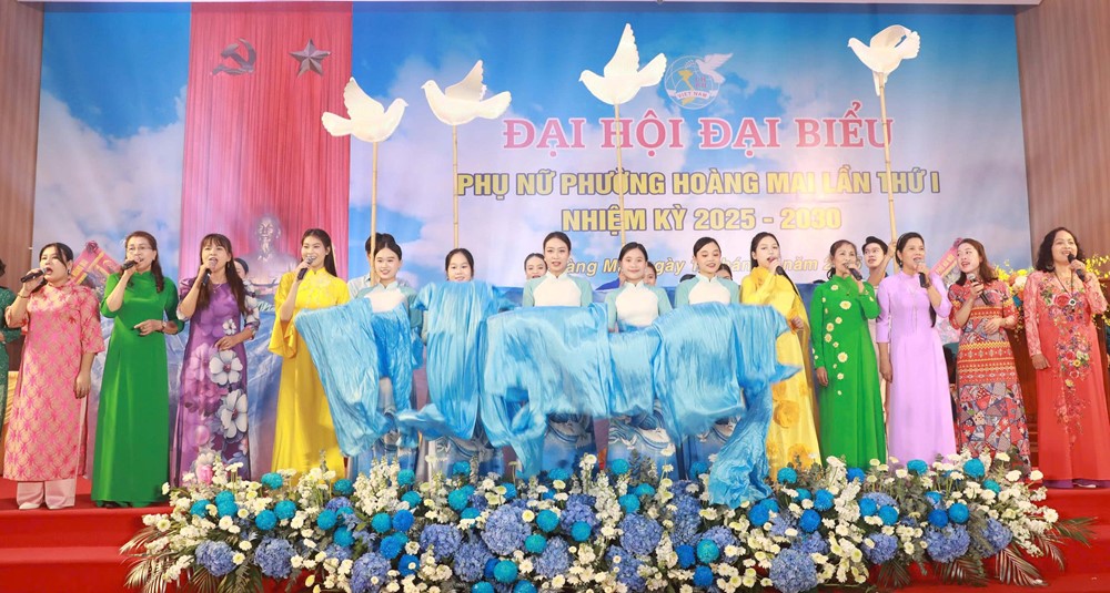 Phát huy truyền thống, phụ nữ Hoàng Mai đoàn kết, sáng tạo, xây dựng tổ chức Hội vững mạnh - ảnh 10