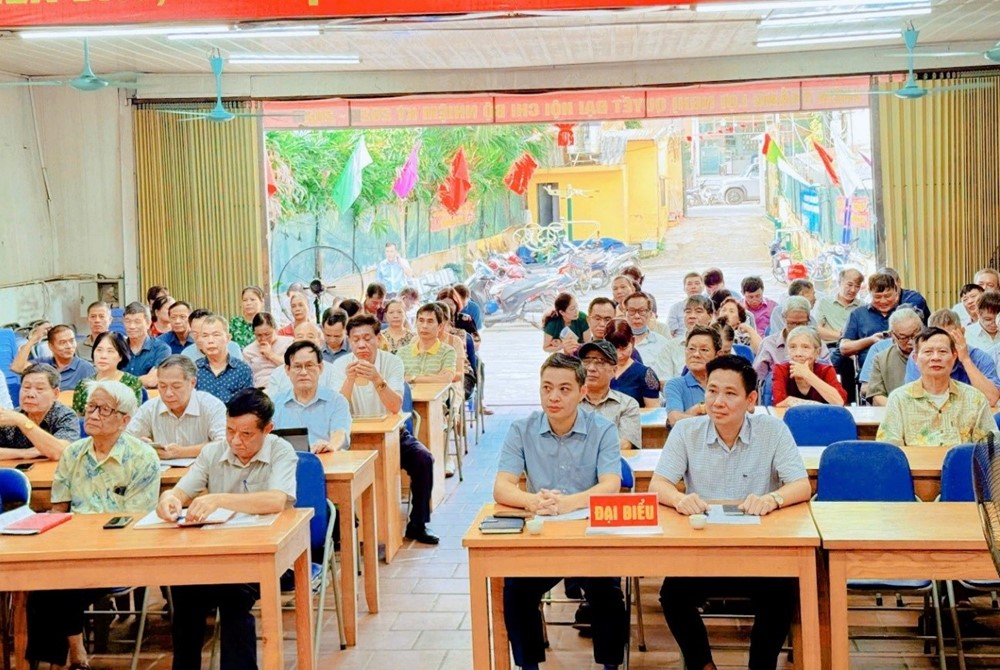 Phường Phú Thượng: Lãnh đạo chủ chốt dự sinh hoạt tại cơ sở, thúc đẩy cụ thể hóa Nghị quyết Đại hội - ảnh 1