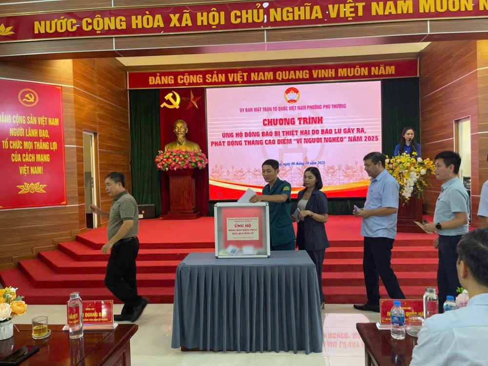 Phú Thượng phát động ủng hộ đồng bào vùng bão, lũ và Tháng cao điểm “Vì người nghèo” năm 2025 - ảnh 2
