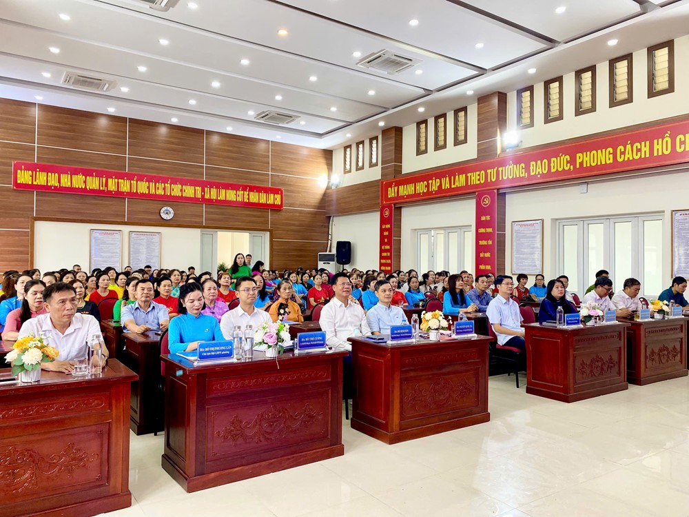 Phụ nữ Phú Thượng tự tin tiếp nối truyền thống 95 năm Phụ nữ Việt Nam - ảnh 1