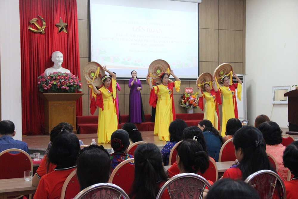 Phụ nữ Vĩnh Hưng kỷ niệm 95 năm truyền thống và phát huy tinh thần đổi mới - ảnh 6