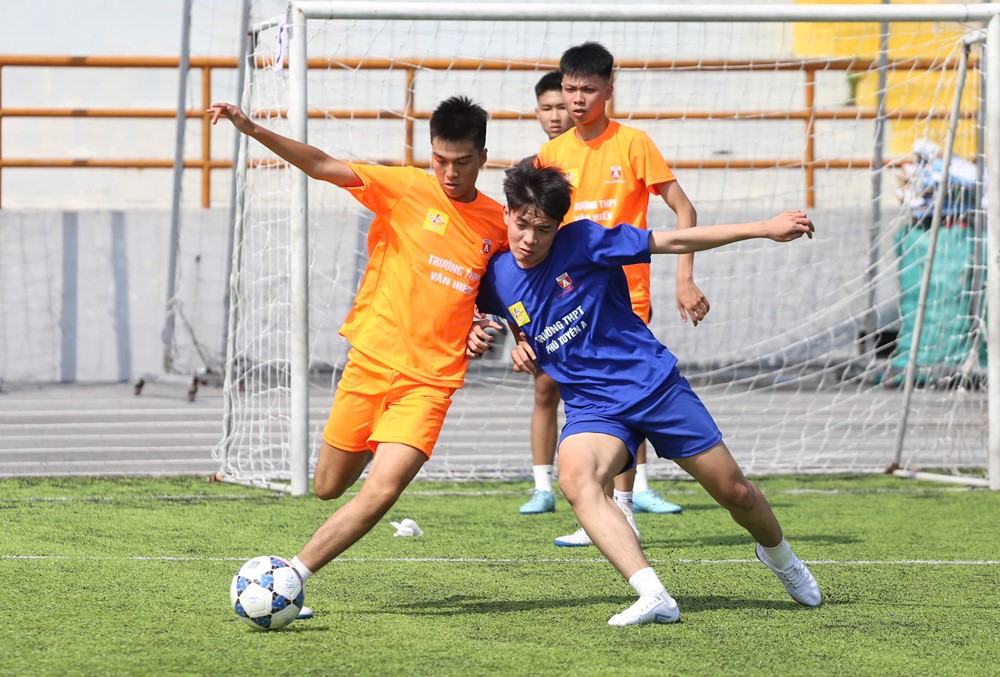 Khai mạc Giải bóng đá học sinh THPT Hà Nội - An ninh Thủ đô lần thứ XXIV Cúp Number 1 Active 2025 - ảnh 3