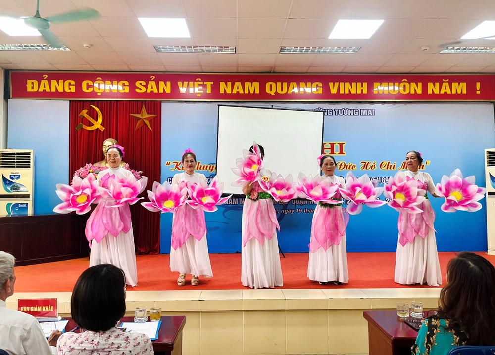 Xúc động Hội thi “Kể chuyện về tấm gương đạo đức Hồ Chí Minh“ - ảnh 15