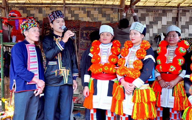 Hội LHPN Hà Nội: Tổ chức Liên hoan văn hoá “Phụ nữ dân tộc thiểu số hành động vì bình đẳng giới” năm 2023 - ảnh 1