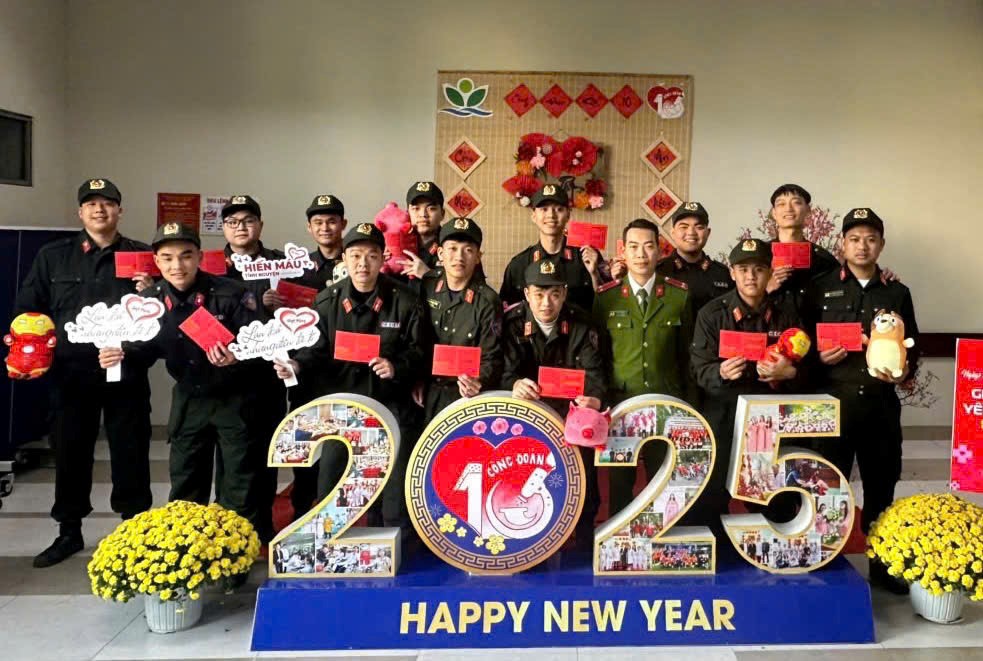 Cảnh sát cơ động đặc nhiệm Hà Nội “chi viện” máu khẩn cho Bệnh viện Nhi Trung ương - ảnh 3