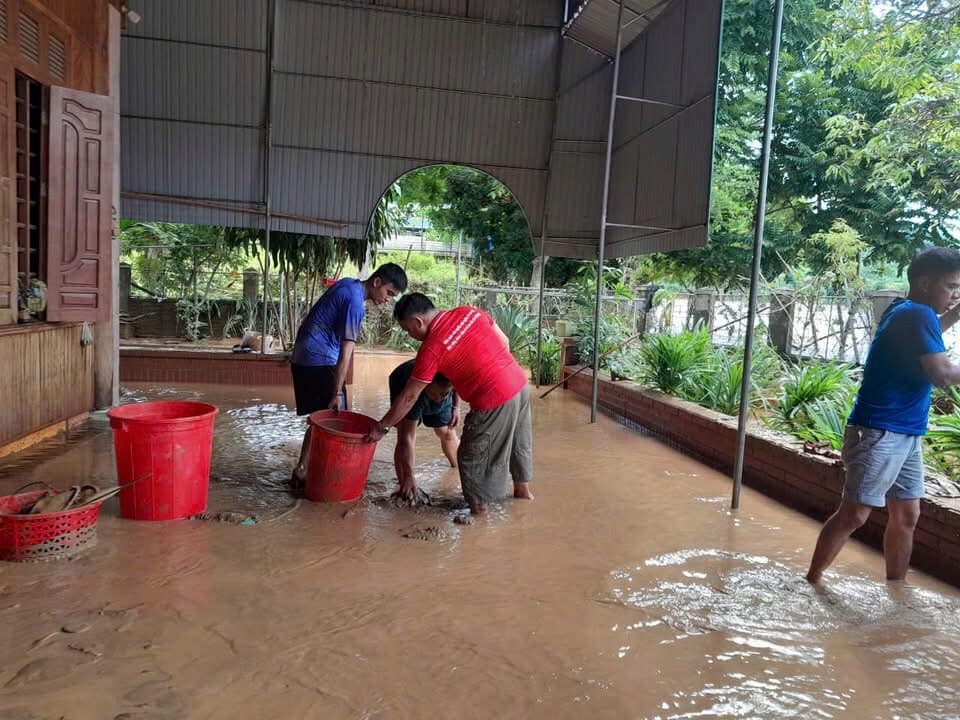 Hội Chữ thập đỏ Việt Nam cứu trợ khẩn cấp người dân vùng lũ Nghệ An - ảnh 3