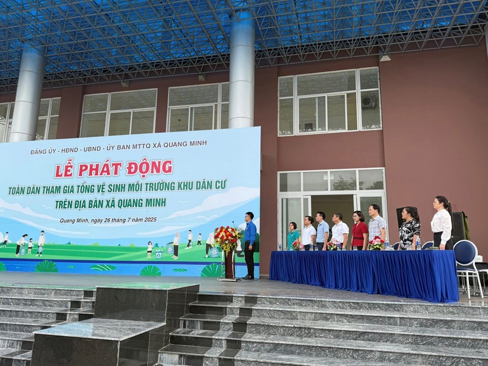 Xã Quang Minh phát động tổng vệ sinh môi trường - ảnh 1