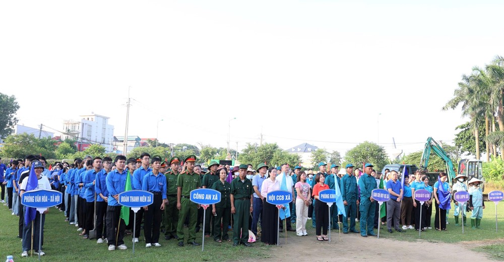 Xã Mê Linh phát động tổng vệ sinh môi trường Sáng - Xanh - Sạch - Đẹp - ảnh 1