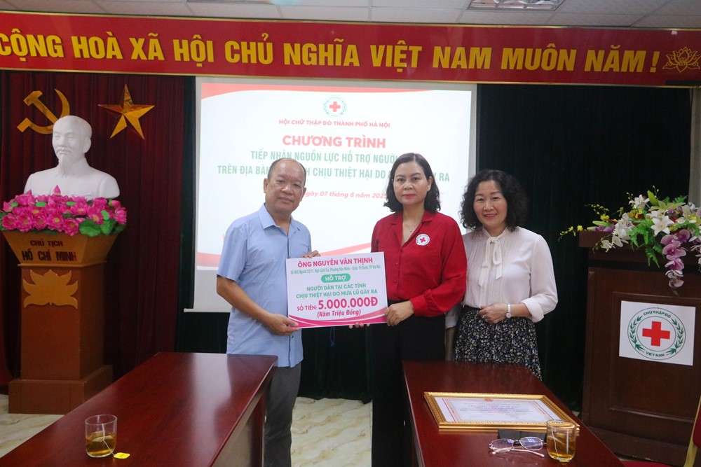Hội Chữ thập đỏ TP Hà Nội: Tiếp nhận ủng hộ hoạt động nhân đạo - ảnh 2