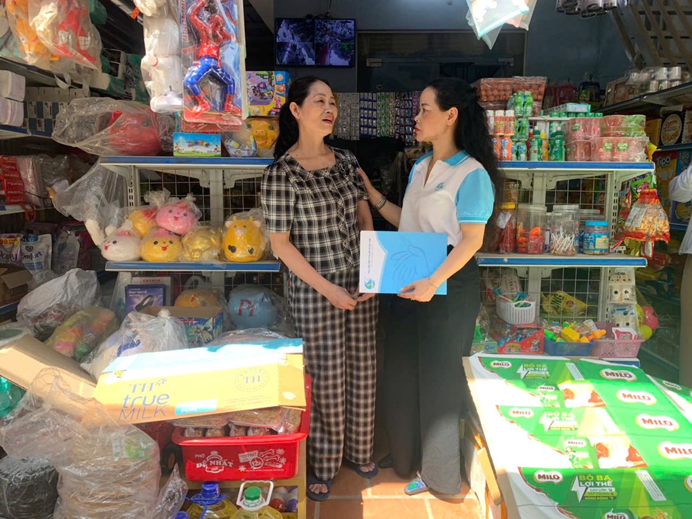 Hội LHPN xã Mê Linh kiểm tra hoạt động ủy thác tại các tổ Tiết kiệm và vay vốn - ảnh 2