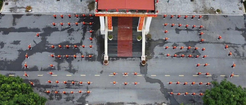 Phụ nữ xã Quang Minh hân hoan chào mừng Quốc khánh 2/9 - ảnh 1