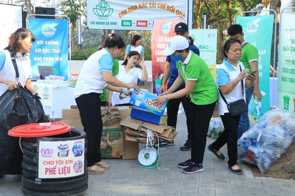 Hội LHPN quận Ba Đình: Hành động “bảo vệ môi trường”, “chống ô nhiễm nhựa” - ảnh 9
