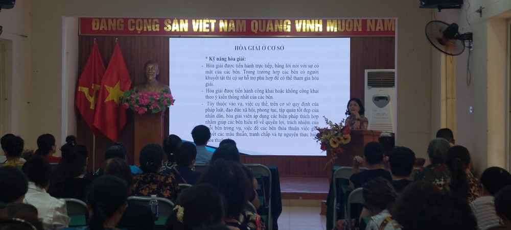 Hội LHPN Hà Nội: Nâng cao kỹ năng tuyên truyền, tư vấn pháp luật cho phụ nữ - ảnh 1