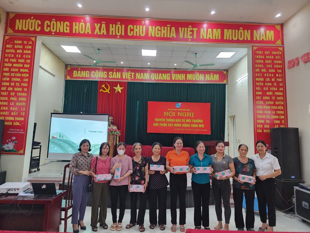 Hội LHPN huyện Mê Linh: Đa dạng các hoạt động bảo vệ môi trường - ảnh 2