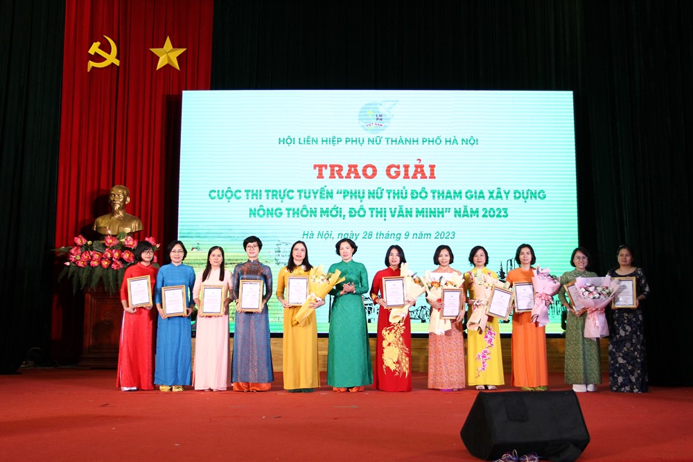 Khơi dậy tiềm năng, thúc đẩy tinh thần đổi mới, sáng tạo của phụ nữ Hà Nội  - ảnh 10