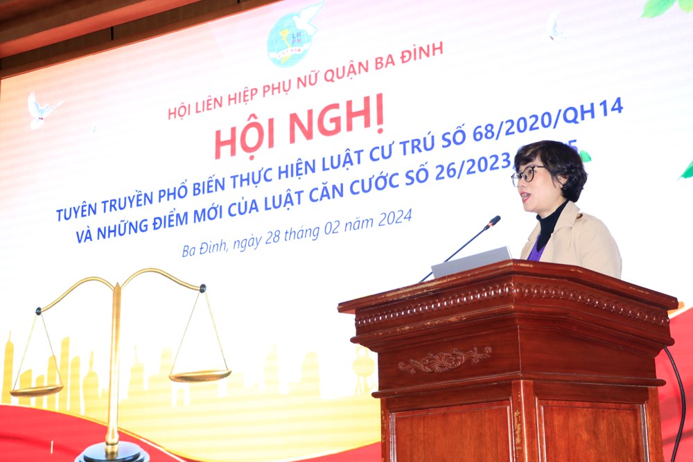 250 cán bộ, hội viên phụ nữ quận Ba Đình được truyền thông về Luật Cư trú và Luật Căn cước - ảnh 1