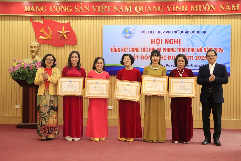 Hội LHPN quận Đống Đa: Năm 2024 tiếp tục phát hành Báo Hội cao nhất toàn Thành phố - ảnh 5